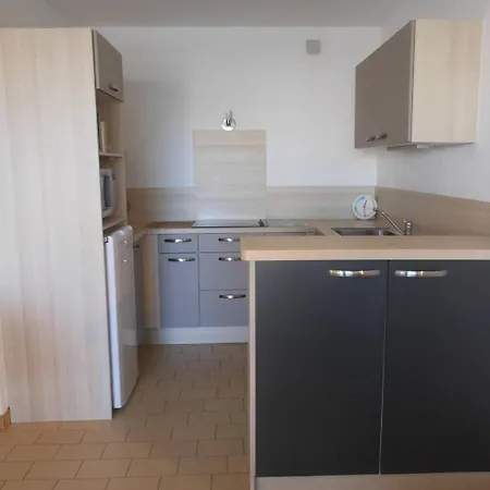 Appt 2 Pieces 52m² + Loggia 7m² Ref 4023